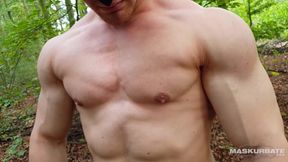 Maskurbate - Masked Muscle Hunk Zahn Jerking Outdoors