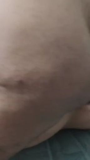 ديوث جايب مديره ينيك زوجته من اجل الزياده في الراتب في ليلة عيد ميلاده 🍑فيلم احلى دياثه مصريه
