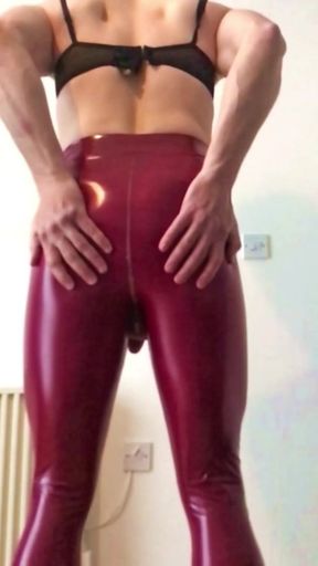 SPANK in slomo - PVC latex pants big ass slut vtecdick