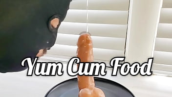 A mouthfull of my Cum makes my day!