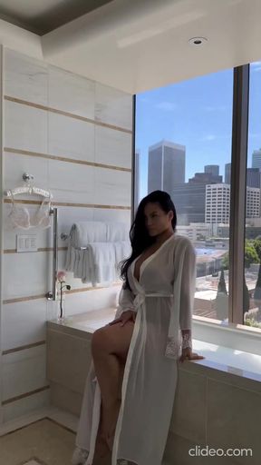 Curvy babe shows off her big ass and tits on OnlyFans