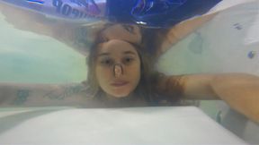 FUCKED AND BLOWJOB WHILE HOLDING MY BREATH UNDERWATER