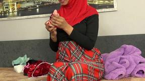 ”Babe in niqab loves ass fucking”