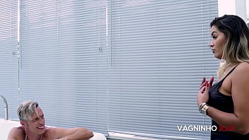 I was caught jerking of by my girlfriend&#039_s hot friend and the hottie convinced me to fuck that tight ass and came inside. Vagninho and Luna Oliveira