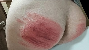 Sam Giger hard spanking Self Spanking