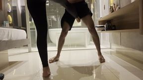 pretty feet and leggings to kick you + pov (4k)