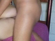 Joven de 18años cogiendo a madura mi me coge riquísimo 🔥😈