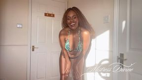 MISTRESS DIVINE GIVES YOU A TOUR OF HER PERFECT DANCER BODY