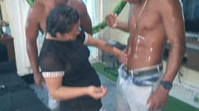 ela adora se esfregar em varios machos parece pinto no lixo a paty bumbum com thales milleto alex lima