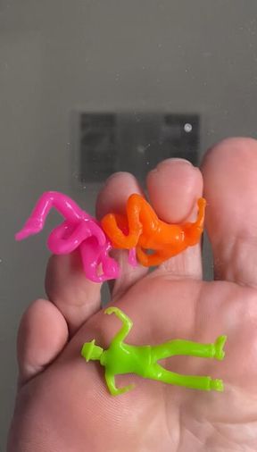 Giantess crush