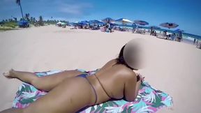 Sra. Feet Safada Dancando E Se Exibindo Na Praia, Depois Fica Nuazinha