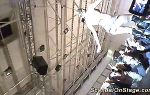 Squirting on public stage