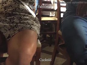 Sensual. Depois da transa a hotwife é acompanhada pelo amigo, tira uma casquinha dela no restaurante