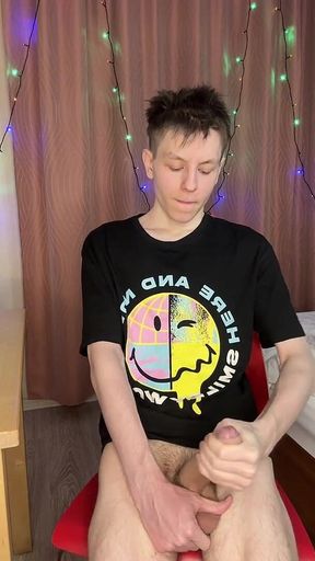 Quick Dorm Jerk Makes 23cm Cock Squirt Everywhere
