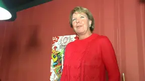 Mature Pool Hall Slut Fingers and Toys Her Juicy Pussy