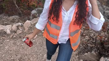 Henrriq US Delivers at the Construction Site