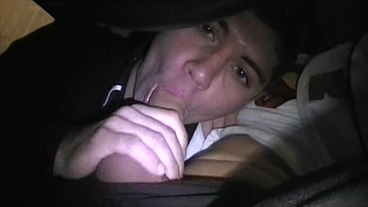 ptit latino me suce dans les rues de pariscest bon de se fait sucer dans les ...