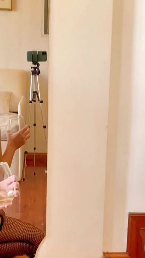 Yellow Pee Drinking, 2 Liters of Pee and Then Messy!!! Deep Throat