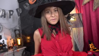 Dude analyzed his GF on Halloween