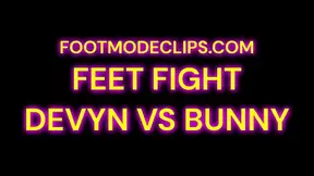 Feet Fight: Devyn vs Bunny