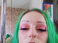Hot Teen Chloe Toy Masturbates to Orgasm with her Wand