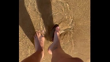 Envie de venir me masser les pieds? Me l&eacute_cher ...