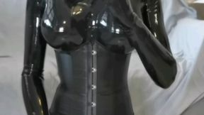 Dildo-gagged latex kigurumi