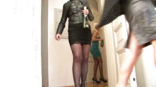 Stor rumpestjerner Gabrielle Gucci, Johane Johansson, Bella Morgan og Kirsten Plant i vill BBC-dobbel penetrasjon med het rumpe-til-munn-behandling fra Steve Q. og Joachim Kessef