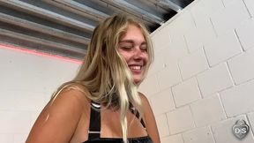wet denise squirts on the sybian