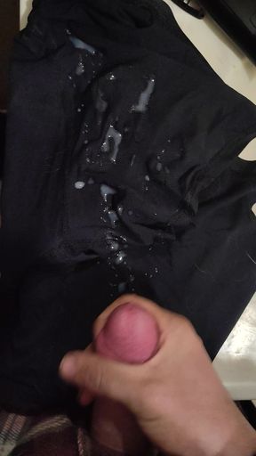 Edged cumshot on boxers