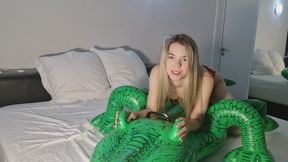Lina Roselina’s Red Lingerie Alligator Hump & Oral Play