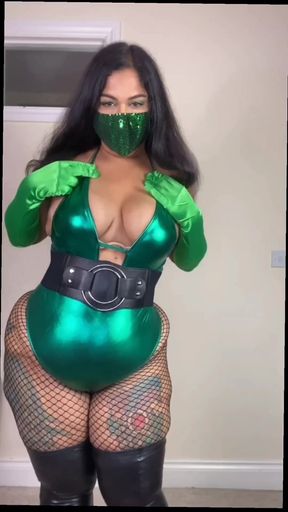 Cosplay BBW Outfit Try on as Jade