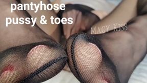 pantyhose pussy & toes 720p