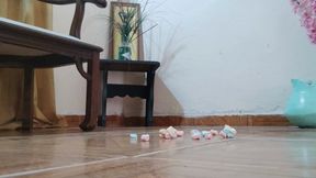 My flip flops stick to the floor when I crush these sticky rubber bands (1)