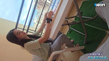La Bestia Y La Bella: A Sizzling Colombian Amour on the Balcony