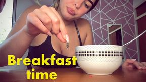 Breakfast Time - Giantess Gabriela 720