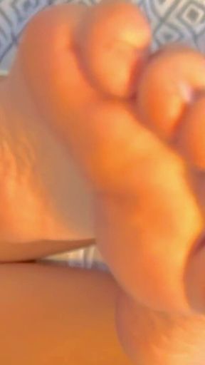 Ella Noir's Bunny Masked Ass-shot Finish - Sloppy Blowjob & Doggy (real Amateur Wife)
