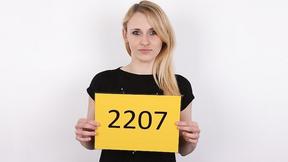 ”Married babe Gets Booty Screwed & Facialed POV”