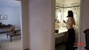Steamy bath session with a horny girlfriend
