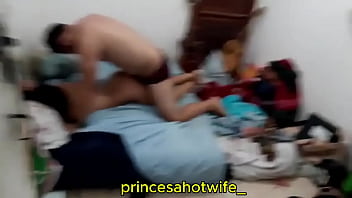 CORNO CHEGA E PEGA A NOVINHA CASADA DANDO PRO FUNCIONARIO NO FUNDO DA EMPRESA TEEN GIRLFRIEND COLLEGE YOUNG CUCKOLD HOTWIFE BRAZILIAN BRUNETTE SCHOLL LATINA BIG DICK ASS BBC CORNO AMADOR AMANTE