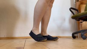 warming up feet before dancing class aV