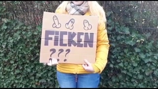 Studentin fragt einen Fremden ob er sie Ficken will