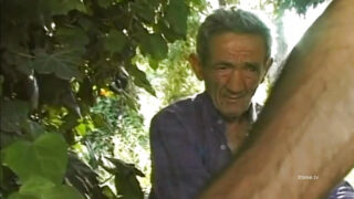 Ο Φράνκο Ροκαφόρτε, ο Ρόκο Σιφρέντι και ο Σίλβιο Εβαντζελίστα κάνουν διπλή διείσδυση στον σφιχτό κώλο της Λούνα Λομπάρντι