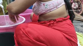 Indian House Wife Have Beautiful Figure Out