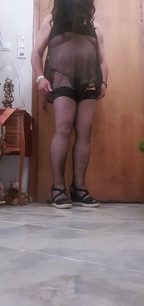me ta see throu mou