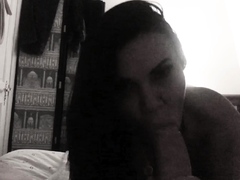 Amateur hands free close up blowjob