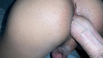 Novinho n&atilde_o aguentou a primeira vez levando rola grossa