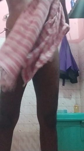 Tamil10inchesbbc Sexy Shaving and Bathing Session and Surprise at End Part 2