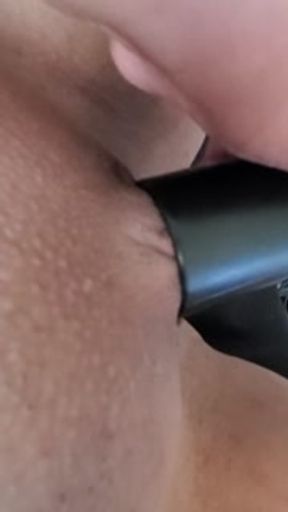 Milf vacuums big pierced clit