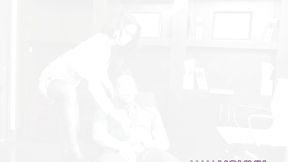 Gorgeous MILF therapist heals her client with her asshole